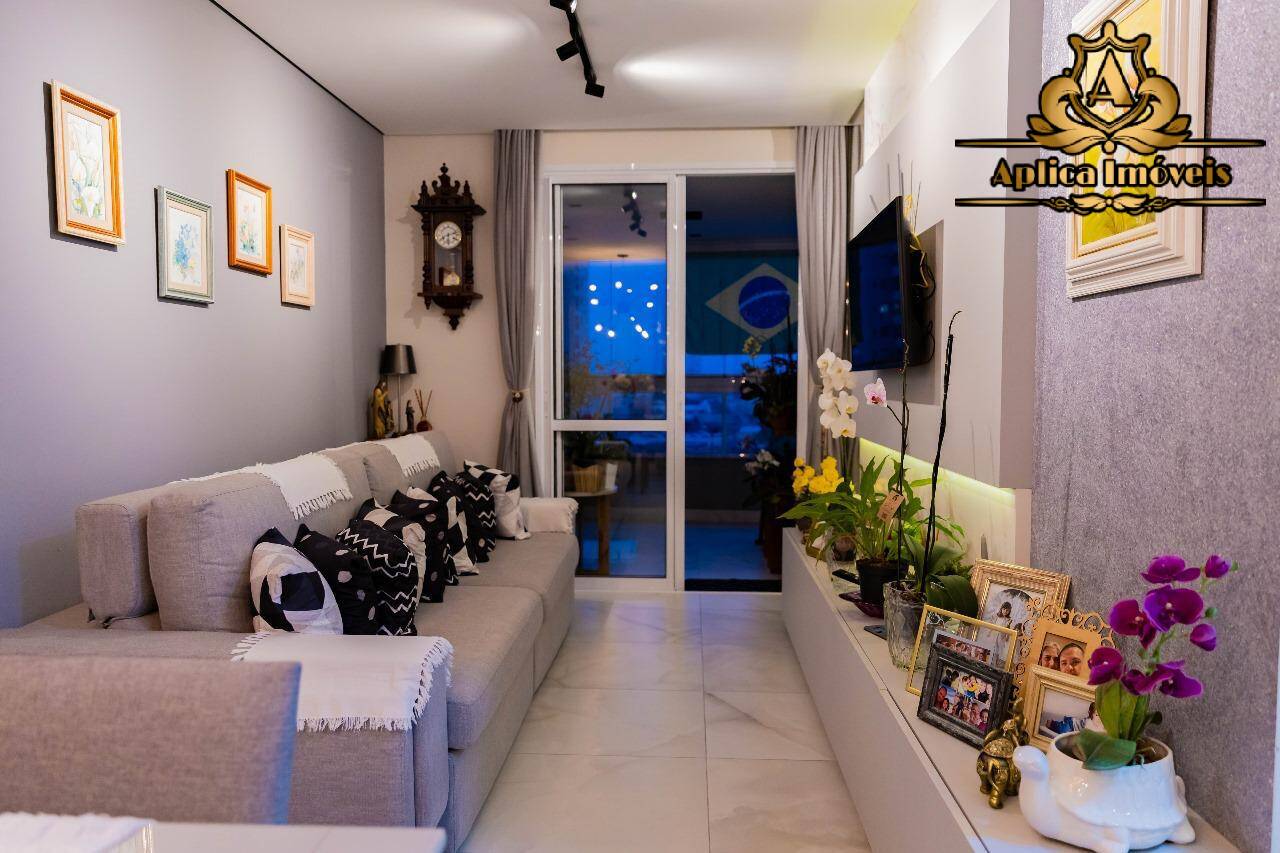 Apartamento à venda com 2 quartos, 73m² - Foto 4