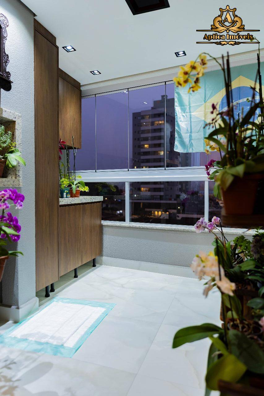Apartamento à venda com 2 quartos, 73m² - Foto 15