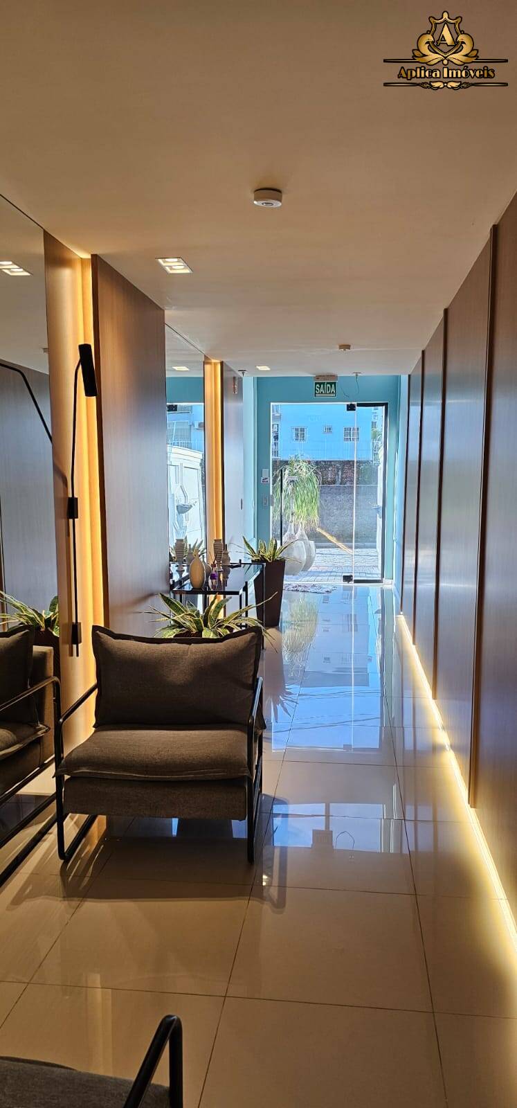 Apartamento à venda com 3 quartos, 99m² - Foto 3