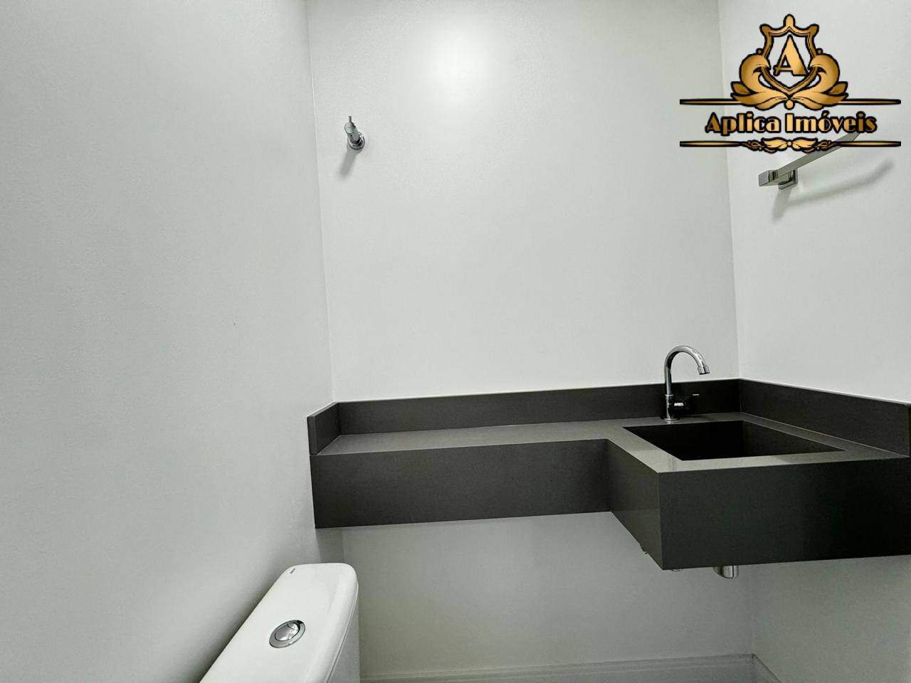 Apartamento para alugar com 2 quartos, 120m² - Foto 16