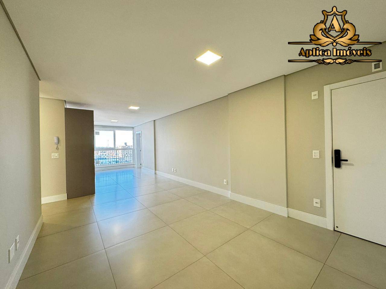 Apartamento para alugar com 2 quartos, 120m² - Foto 6