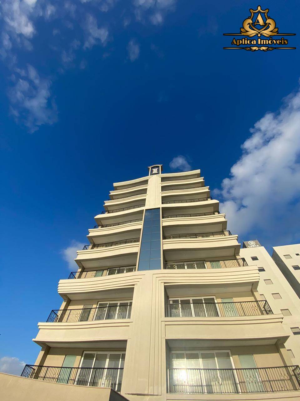 Apartamento para alugar com 2 quartos, 120m² - Foto 1