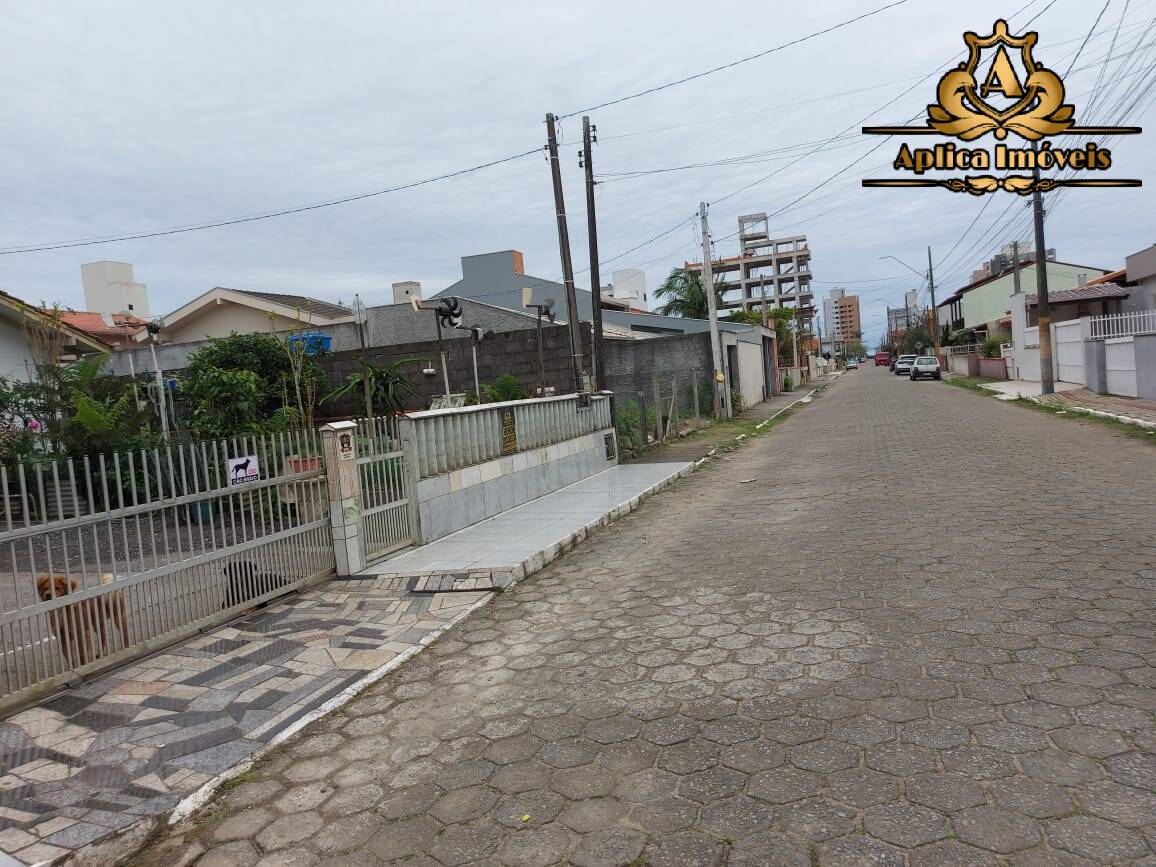 Casa à venda com 3 quartos, 100m² - Foto 14