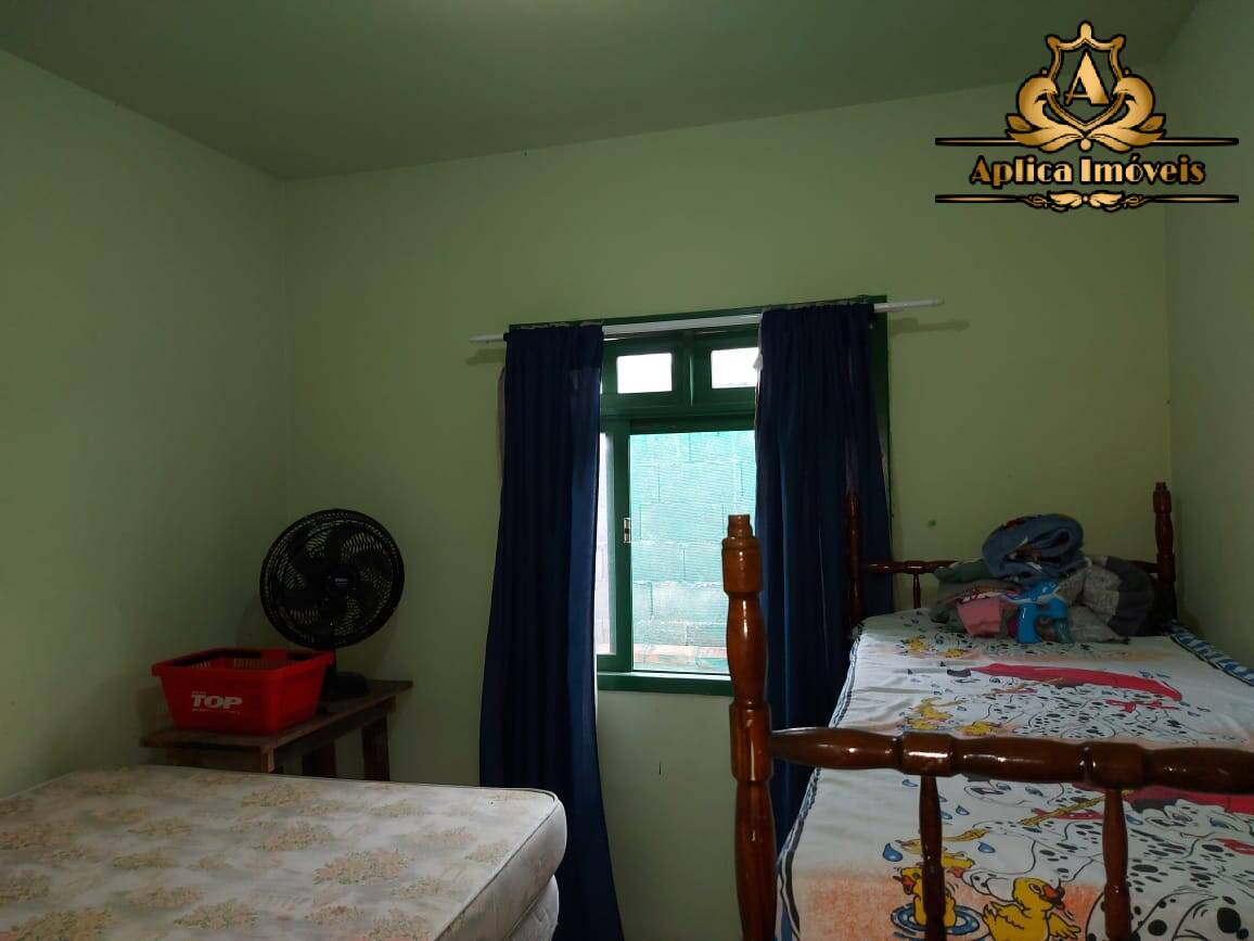 Casa à venda com 3 quartos, 100m² - Foto 8