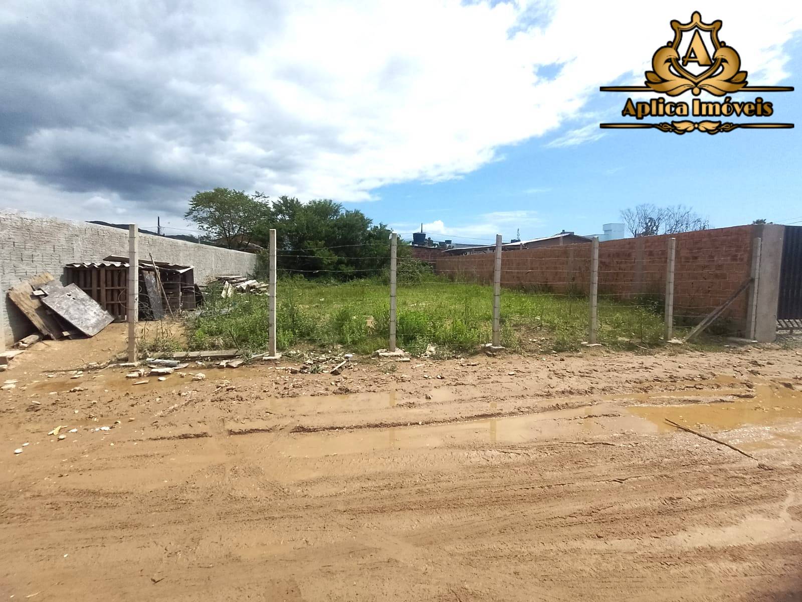 Terreno, 350 m² - Foto 1