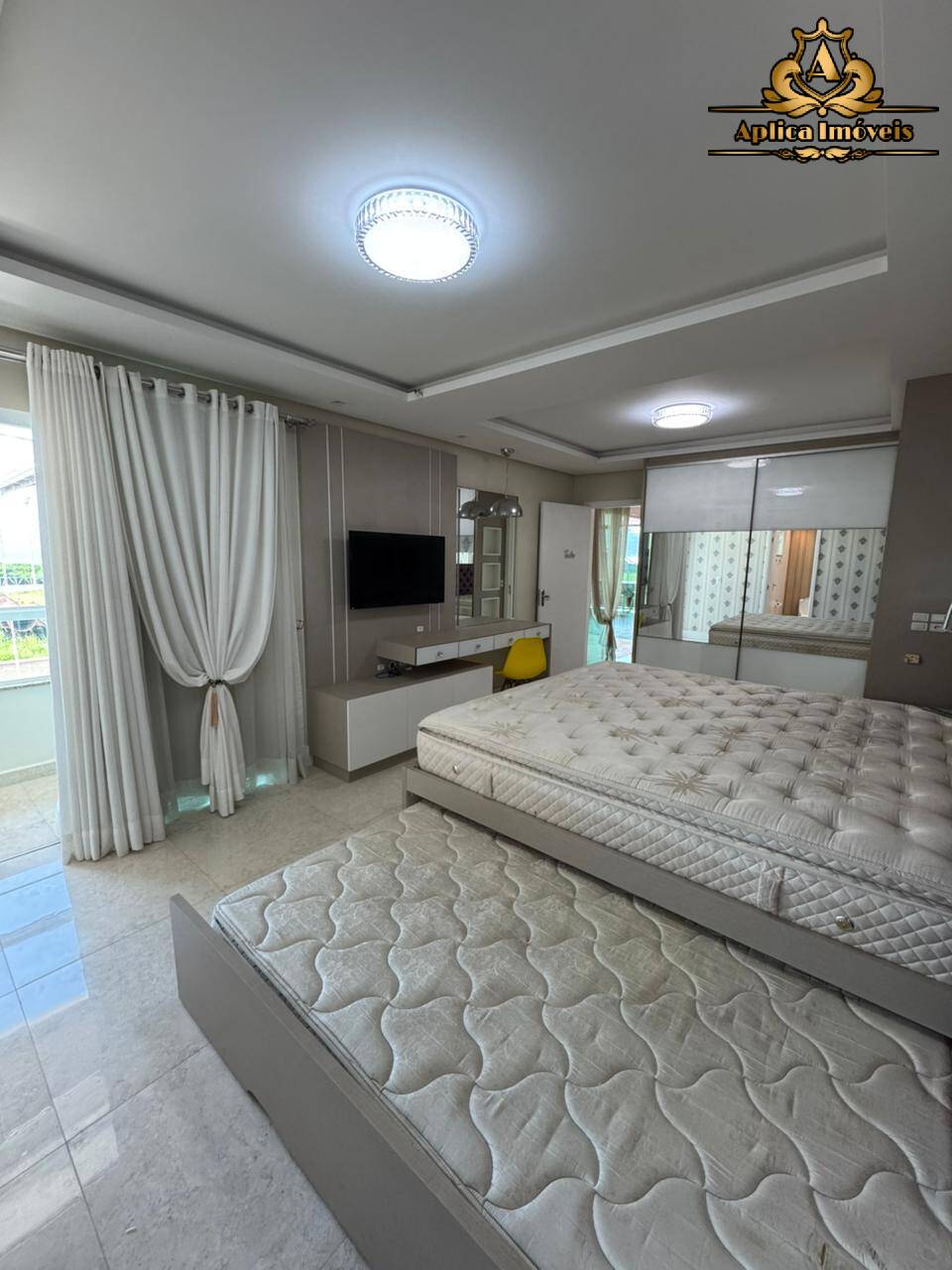 Casa, 4 quartos, 340 m² - Foto 21